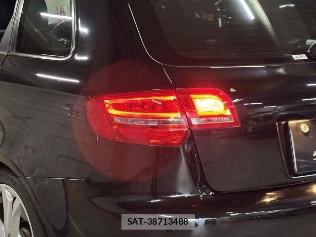 Audi S3 2010-03 8206424-24