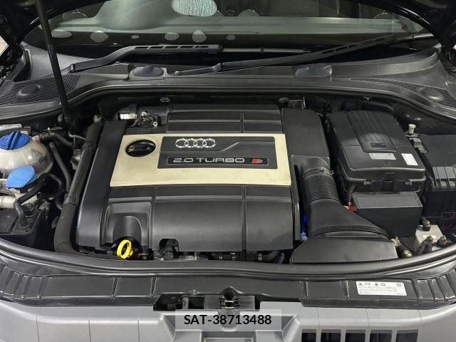 Audi S3 2010-03 8206424-27