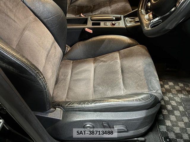 Audi S3 2010-03 8206424-5