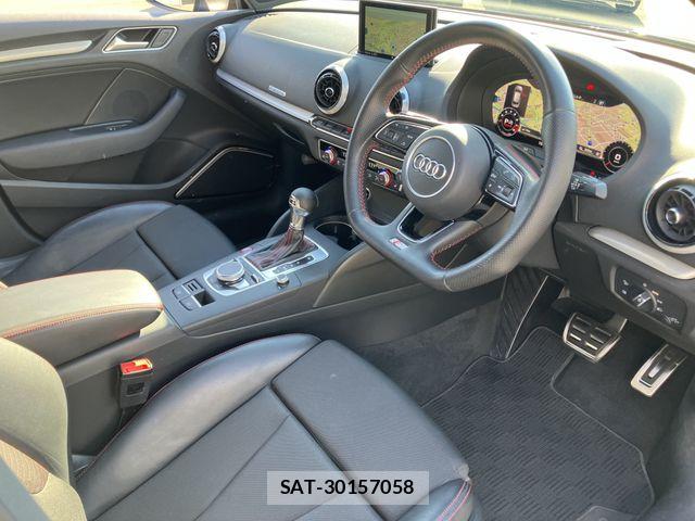 Audi S3 2017-01 8353939-9