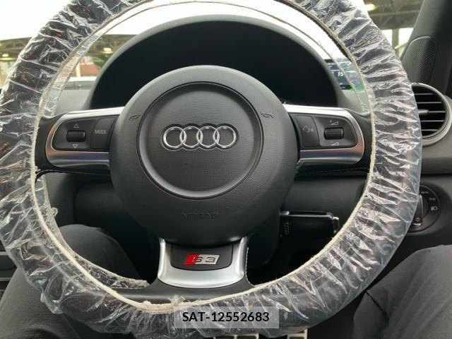 Audi S3 2009-10 8658097-21