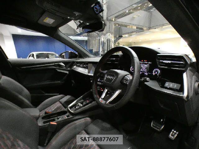 Audi S3 2022-11 8658094-11
