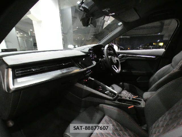 Audi S3 2022-11 8658094-2