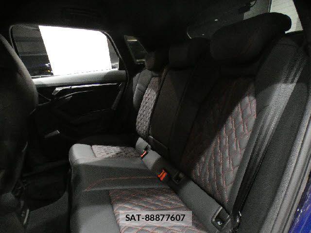 Audi S3 2022-11 8658094-4