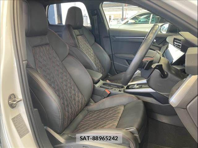 Audi S3 2024-01 8740659-10