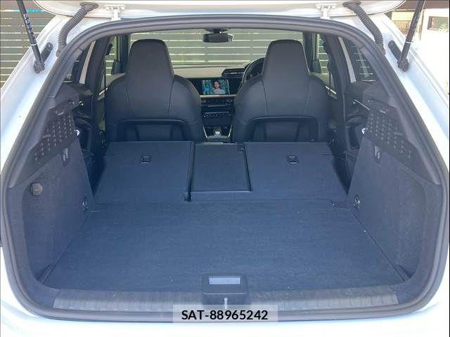 Audi S3 2024-01 8740659-12