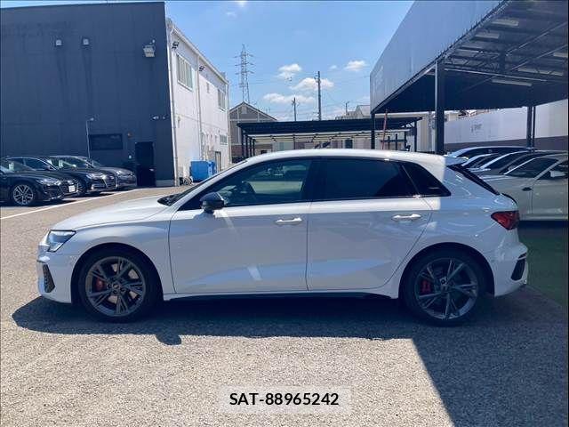 Audi S3 2024-01 8740659-16