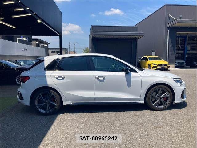 Audi S3 2024-01 8740659-17