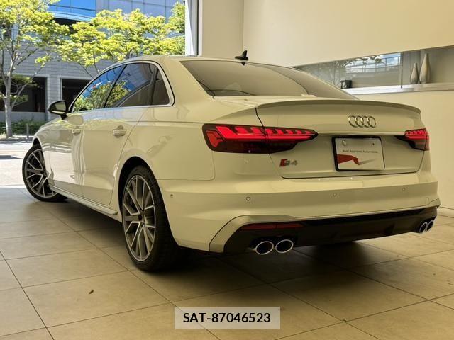 Audi S4 2022-02 1255444-2