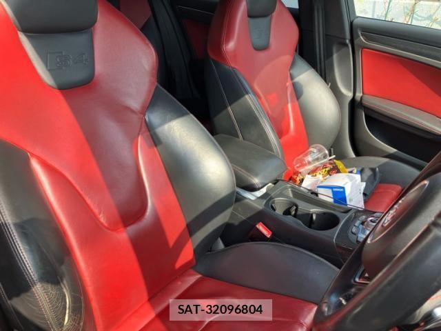 Audi S4 2012-07 7356914-11