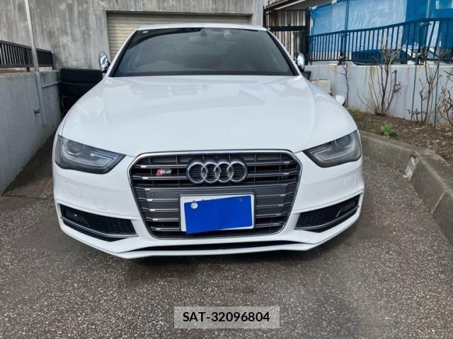 Audi S4 2012-07 7356914-2
