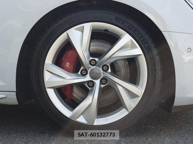 Audi S4 2019-06 8206425-19