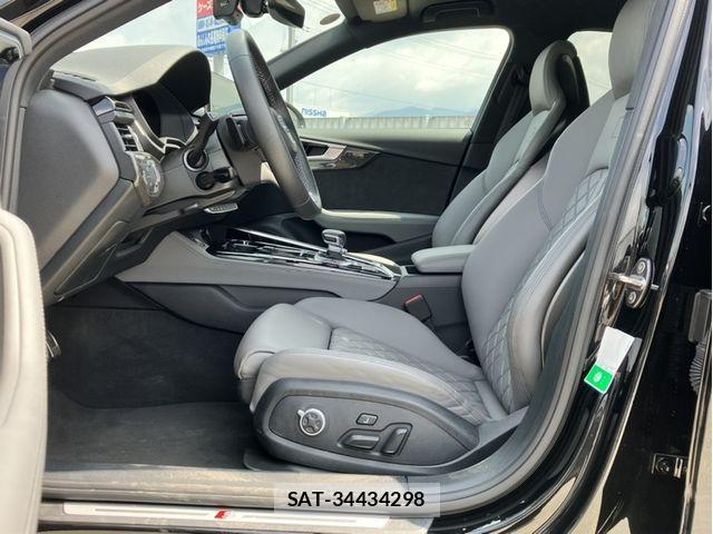 Audi S4 2021-06 8244660-10