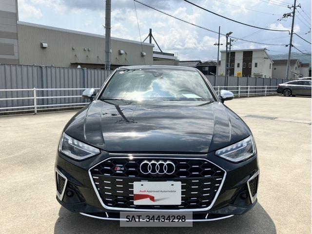 Audi S4 2021-06 8244660-3