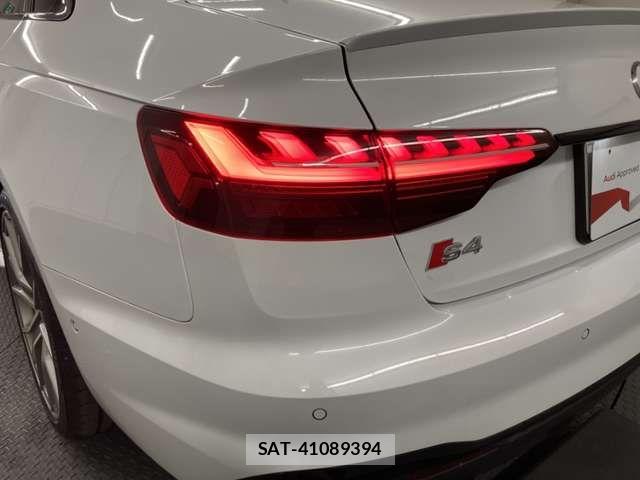 Audi S4 2021-06 8313184-10