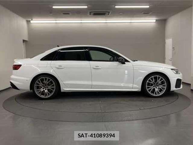 Audi S4 2021-06 8313184-5