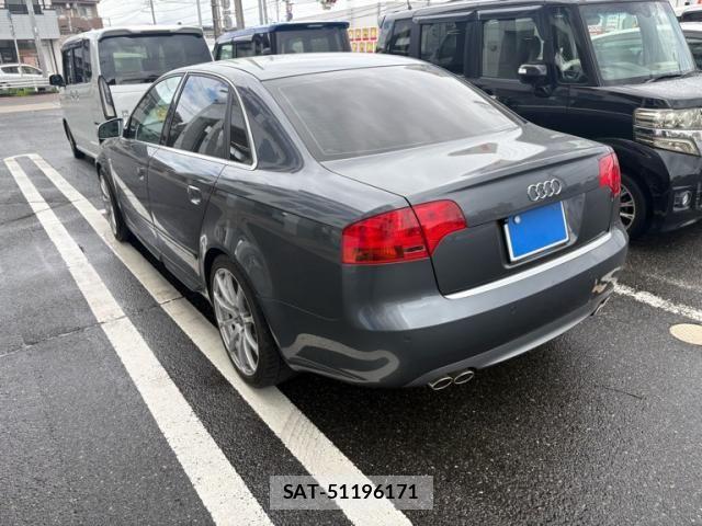 Audi S4 2006-05 8848283-7