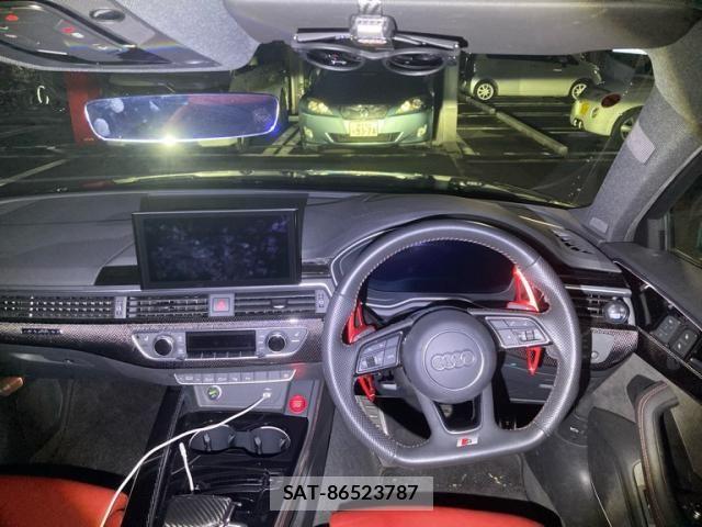 Audi S4 2021-02 8878761-14