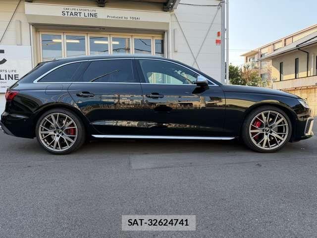 Audi S4 2022-03 4930207-3