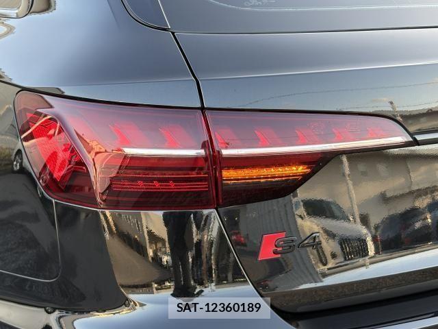 Audi S4 2021-07 6610645-21