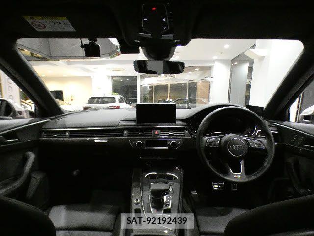 Audi S4 2017-07 7215063-16