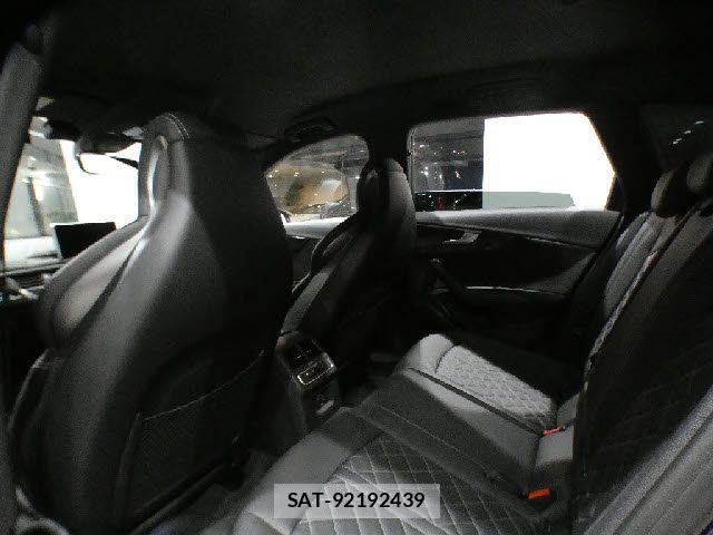 Audi S4 2017-07 7215063-26