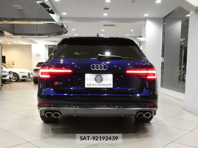 Audi S4 2017-07 7215063-5