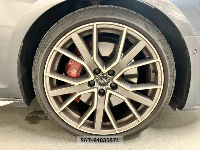 Audi S4 2021-10 7325778-4
