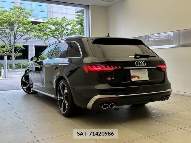 Audi S4 2024-01 7615107-2