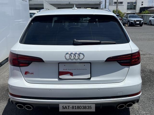 Audi S4 2019-06 7875376-18