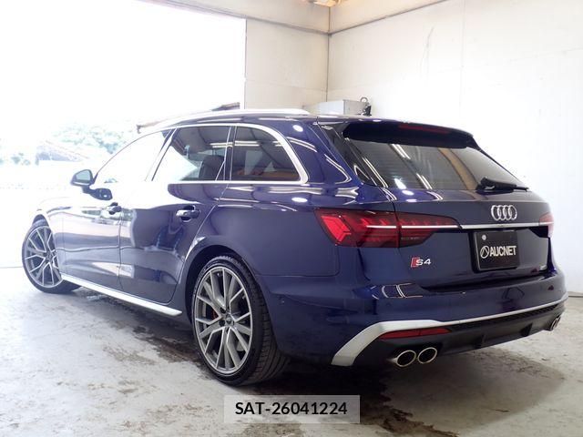Audi S4 2021-06 8157999-2