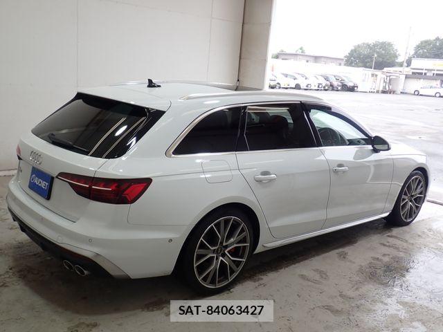 Audi S4 2023-12 8827921-7