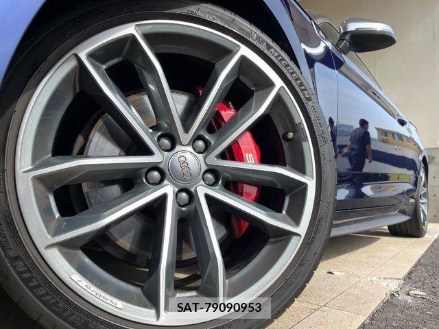 Audi S5 2018-07 6715686-12