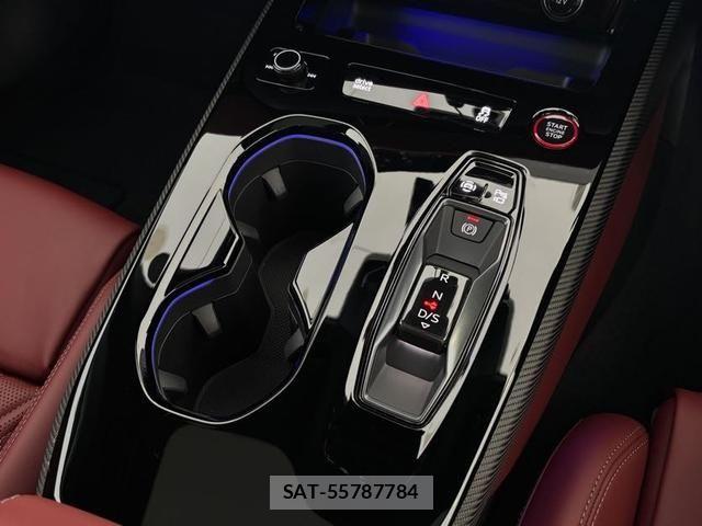 Audi S5 2025-06 8353941-13