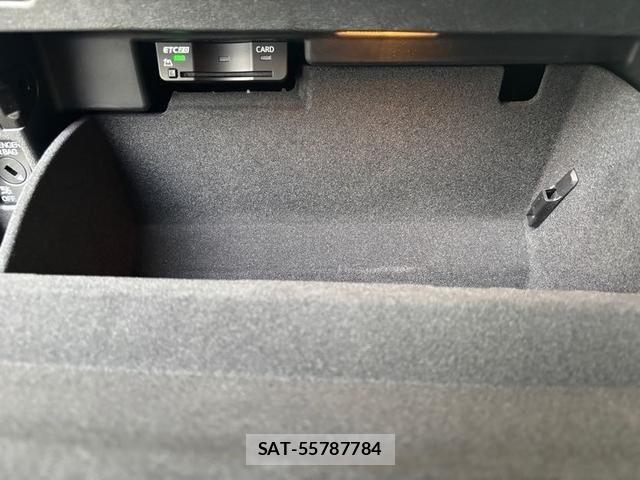 Audi S5 2025-06 8353941-15