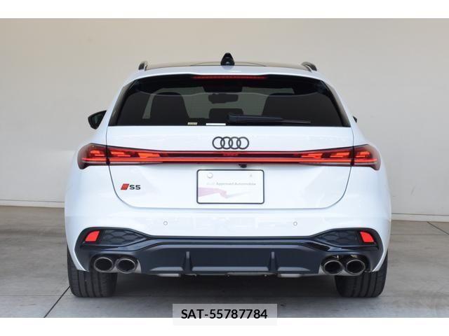 Audi S5 2025-06 8353941-18