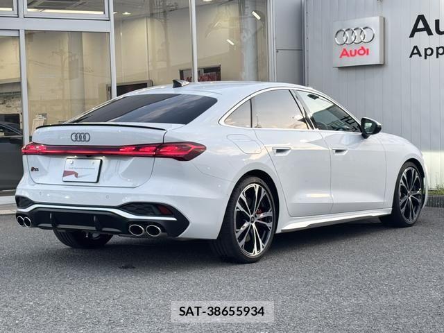 Audi S5 2025-03 6610647-2