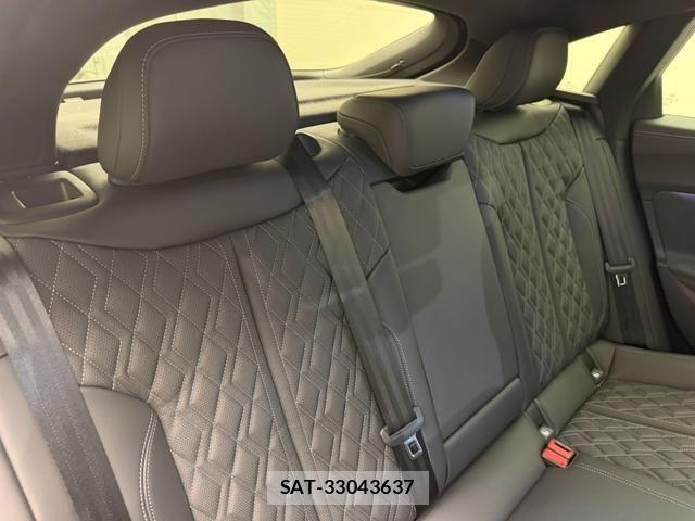 Audi S5 2025-10 7721019-4