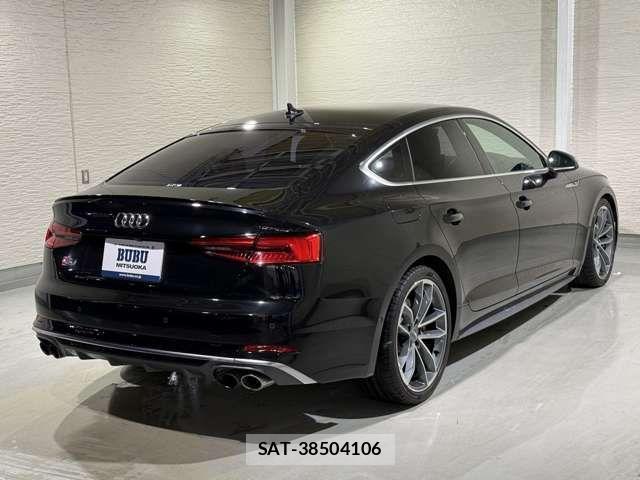 Audi S5 2017-07 3355614-2