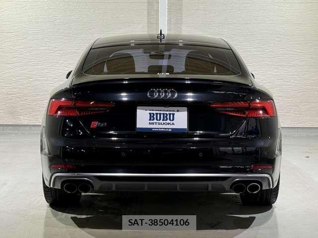 Audi S5 2017-07 3355614-7