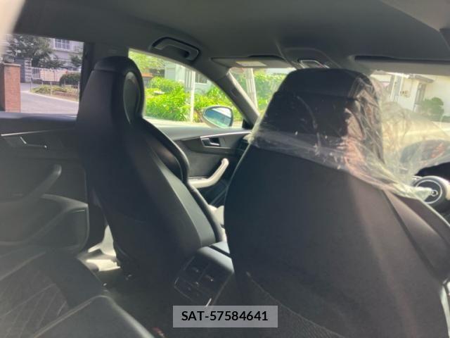 Audi S5 2017-11 8228971-15