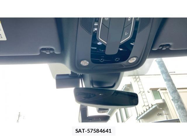 Audi S5 2017-11 8228971-25