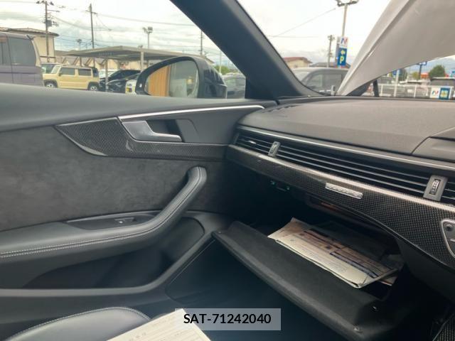 Audi S5 2019-11 8740670-27