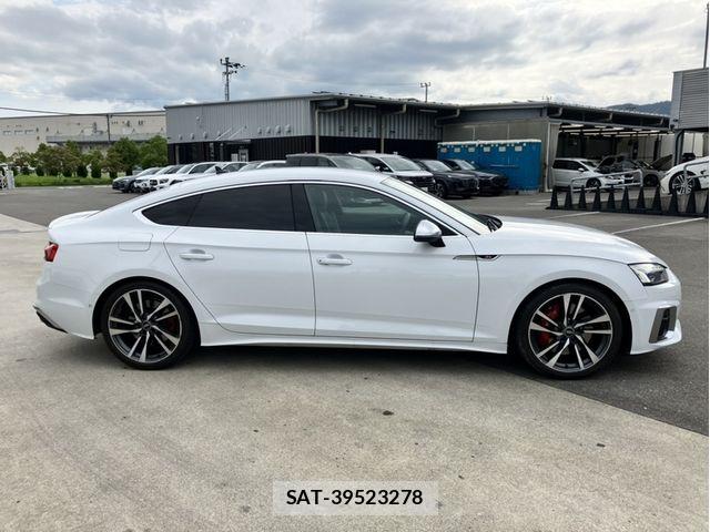 Audi S5 2022-04 8827922-4