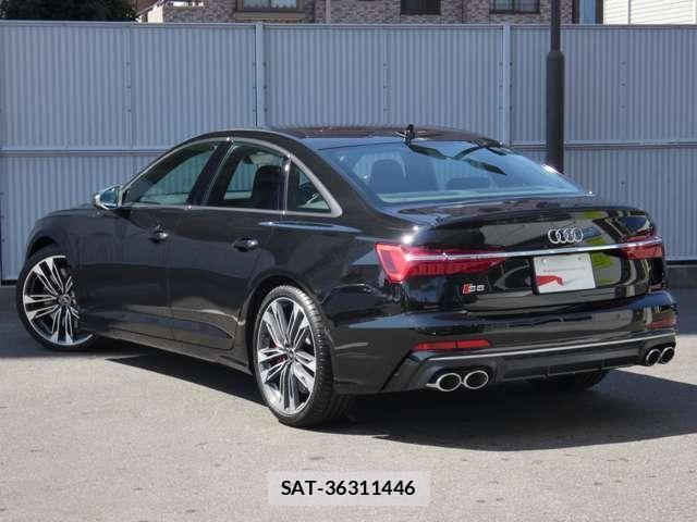 Audi S6 2025-10 6902337-5