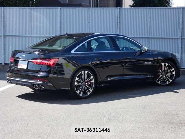 Audi S6 2025-10 6902337-7
