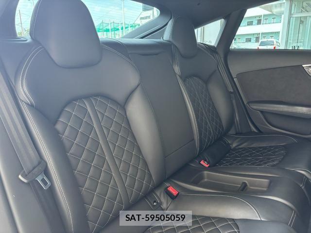 Audi S7 2017-05 7721023-4