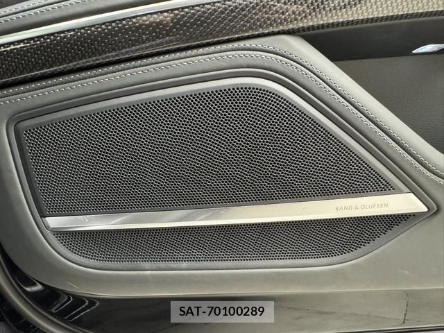 Audi S8 2022-11 1427657-9