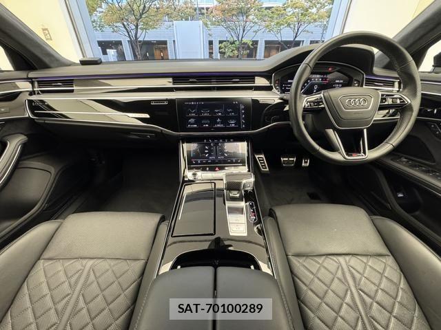 Audi S8 2022-11 1427657-10