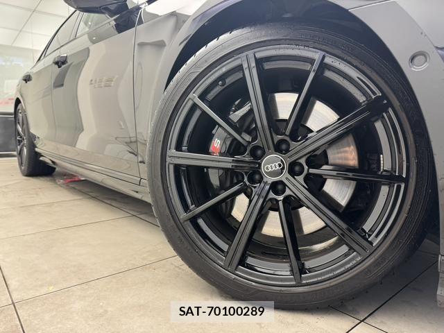 Audi S8 2022-11 1427657-16